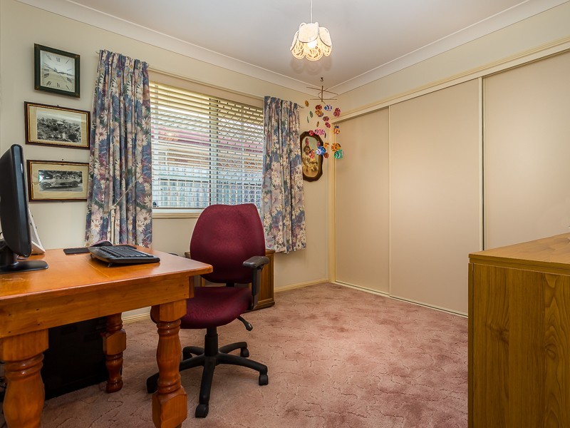 18A MCLENNAN ST, Woody Point QLD 4019