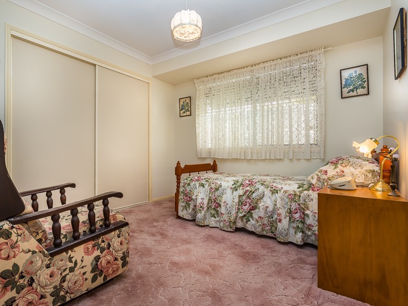 18A MCLENNAN ST, Woody Point QLD 4019
