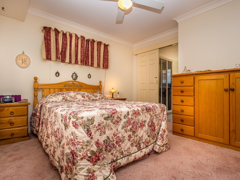 18A MCLENNAN ST, Woody Point QLD 4019