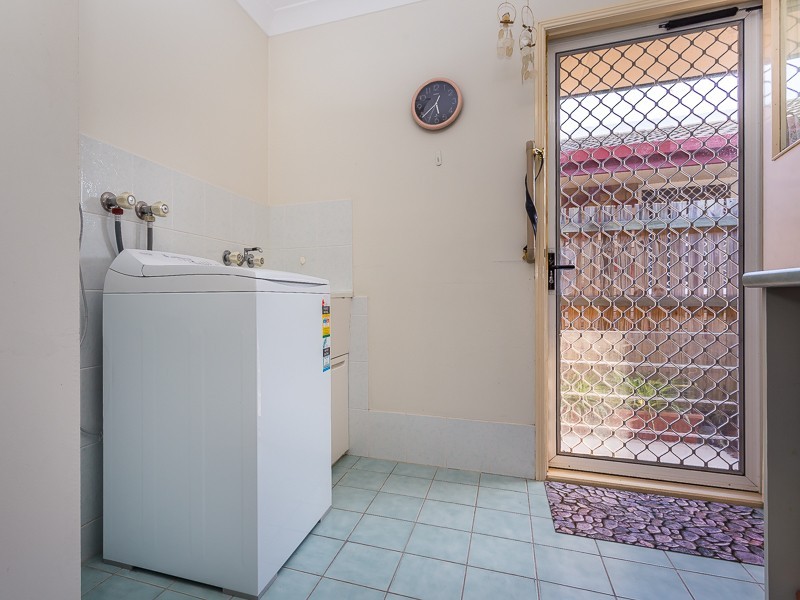 18A MCLENNAN ST, Woody Point QLD 4019