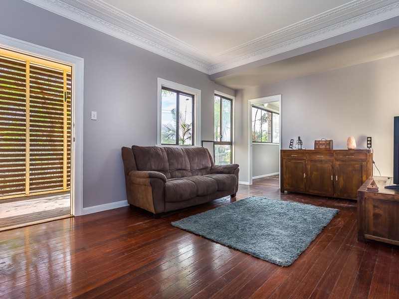 29 NORTH RD, Brighton QLD 4017