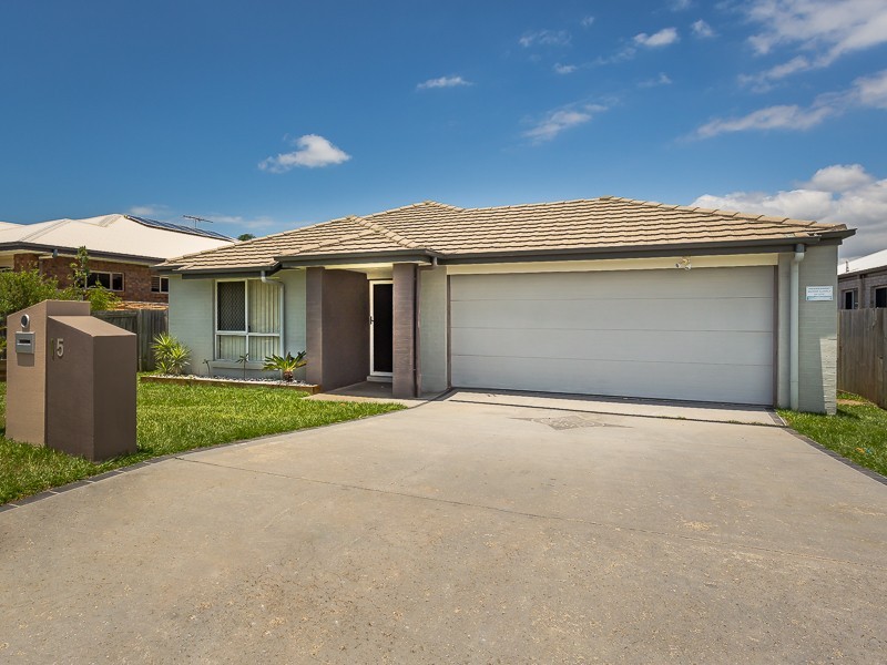 15 CASHMERE STREET, Rothwell QLD 4022