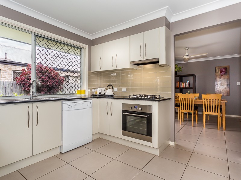 15 CASHMERE STREET, Rothwell QLD 4022