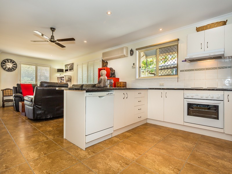 4/33 SUTTON ST, Redcliffe QLD 4020