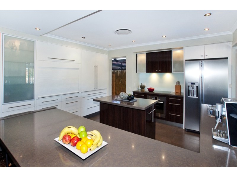 28 COURAGEOUS COURT, Newport QLD 4020