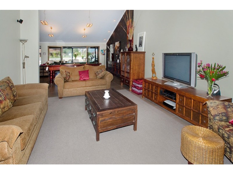 28 COURAGEOUS COURT, Newport QLD 4020