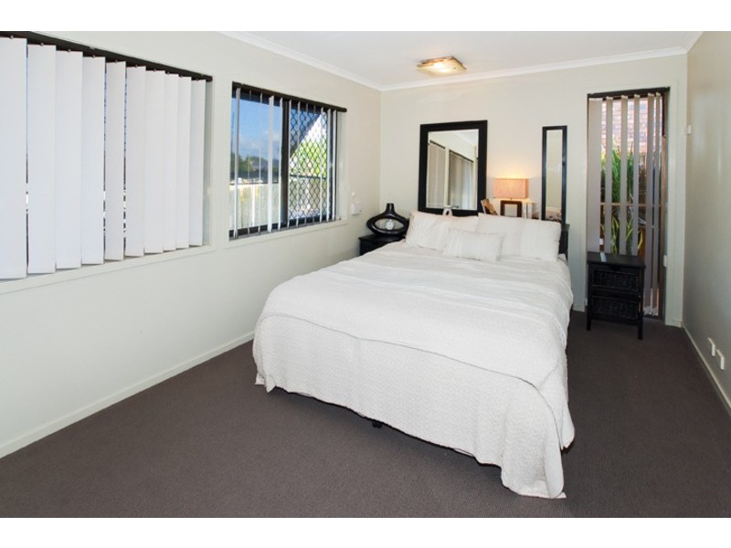 28 COURAGEOUS COURT, Newport QLD 4020