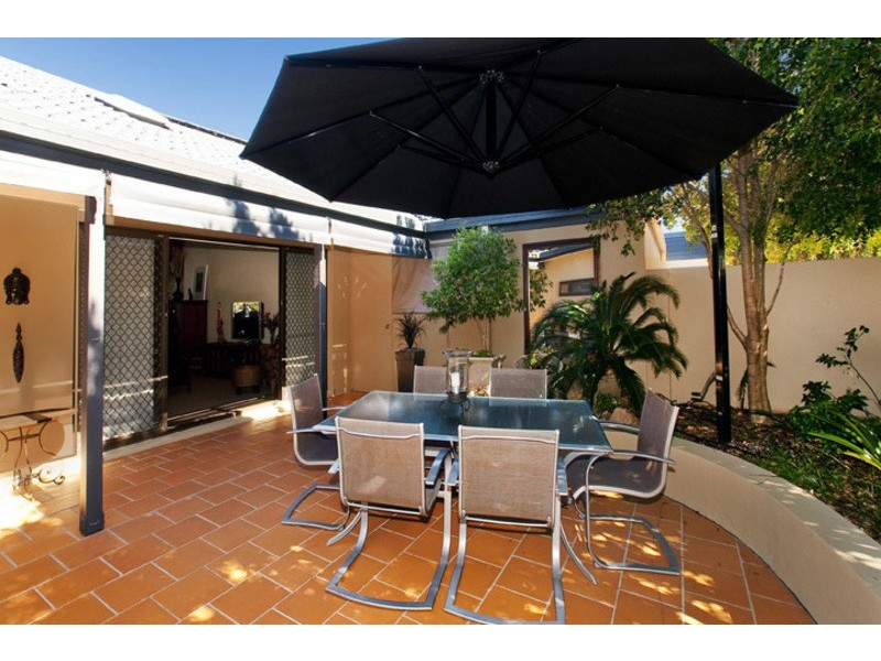 28 COURAGEOUS COURT, Newport QLD 4020