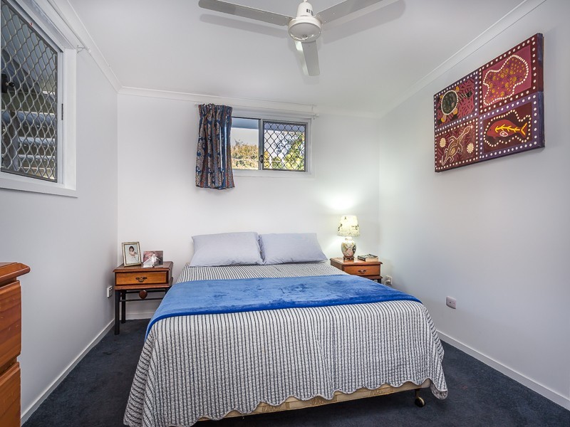 5 MOFFATT STREET, Scarborough QLD 4020