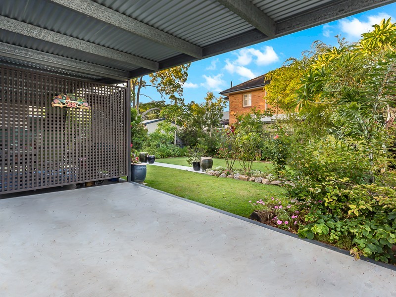 5 MOFFATT STREET, Scarborough QLD 4020