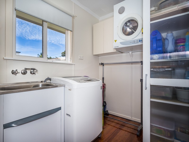 83 SEAVILLE AVE, Scarborough QLD 4020