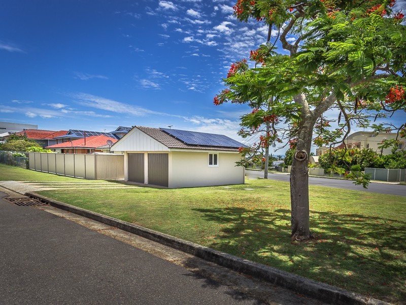 83 SEAVILLE AVE, Scarborough QLD 4020