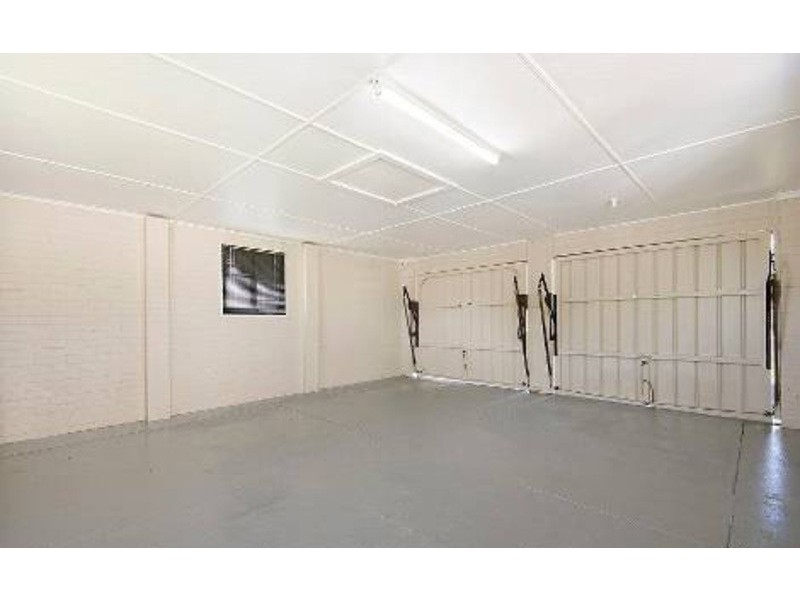 83 SEAVILLE AVE, Scarborough QLD 4020