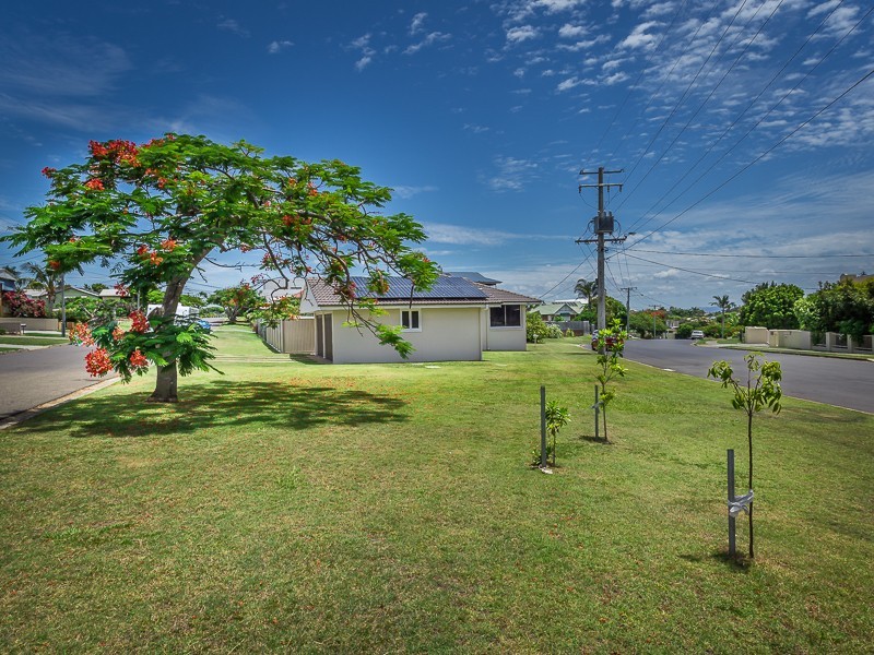 83 SEAVILLE AVE, Scarborough QLD 4020