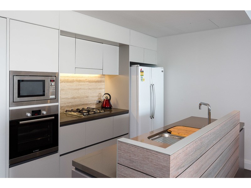 707/99 MARINE PDE, Redcliffe QLD 4020