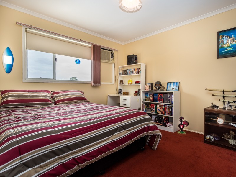 12 CONSTELLATION CT, Newport QLD 4020