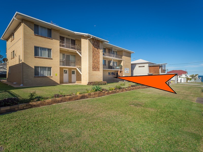 1/8 ELLEN ST, Woody Point QLD 4019