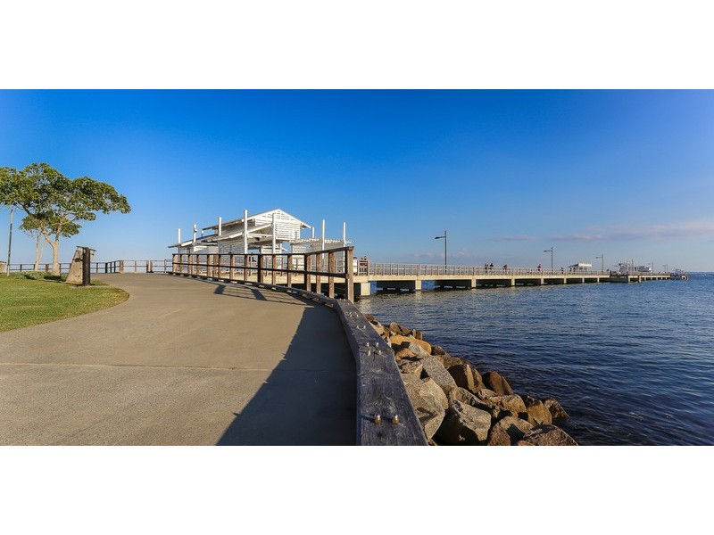 1/8 ELLEN ST, Woody Point QLD 4019