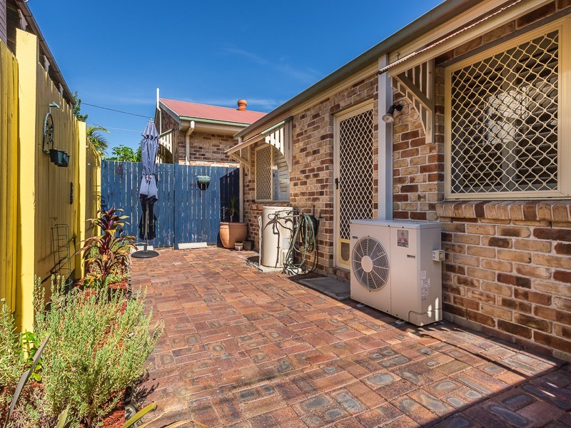 3/33 SUTTON ST, Redcliffe QLD 4020