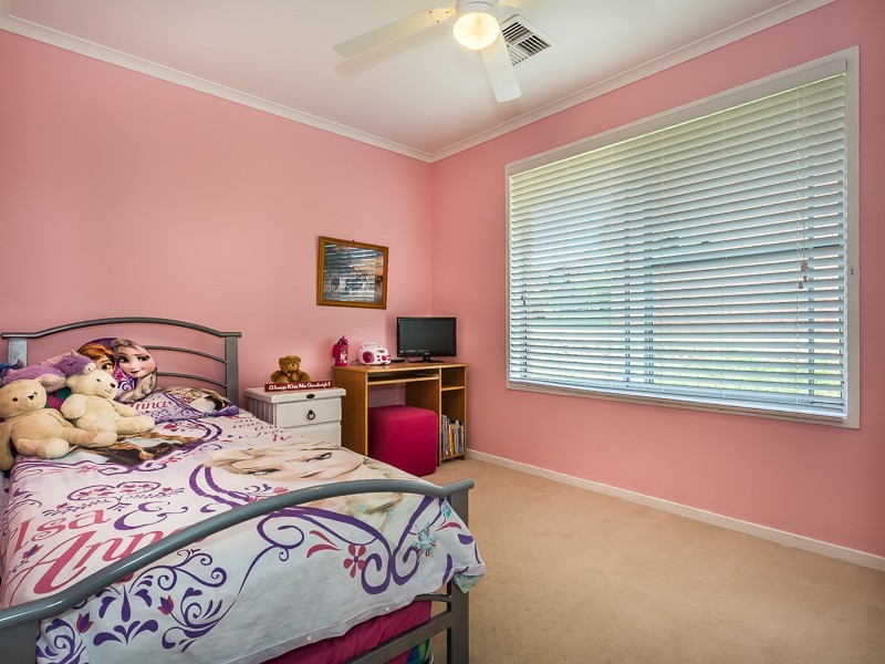 4 ARGUS CRT, Clontarf QLD 4019