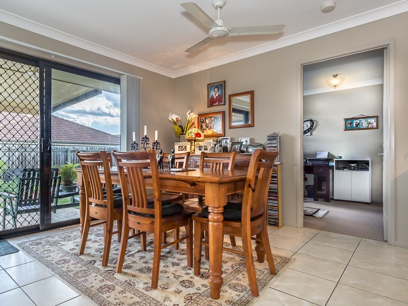 1/7 OTTER CRT, Rothwell QLD 4022
