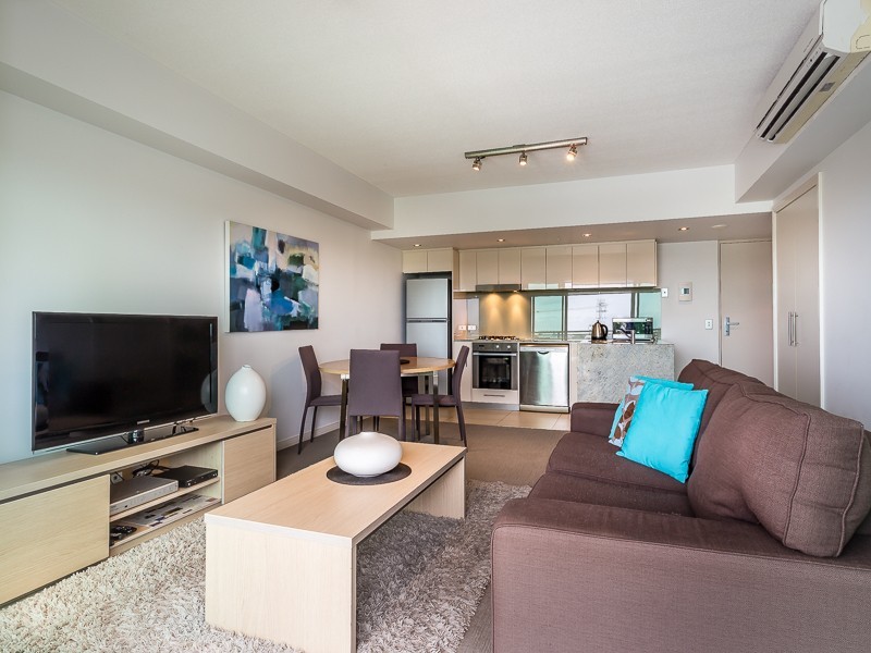 702/185 REDCLIFFE PDE, Redcliffe QLD 4020