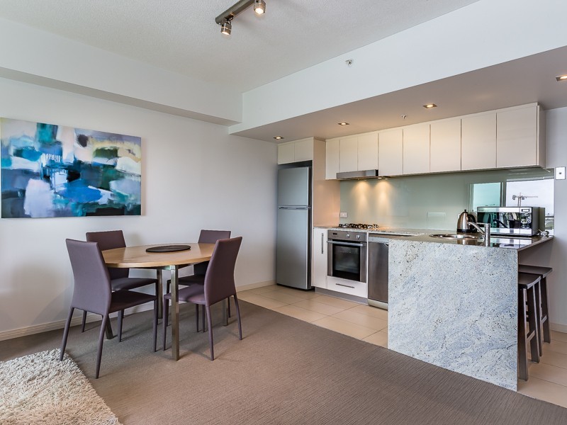 702/185 REDCLIFFE PDE, Redcliffe QLD 4020