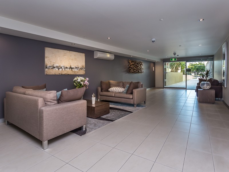 702/185 REDCLIFFE PDE, Redcliffe QLD 4020