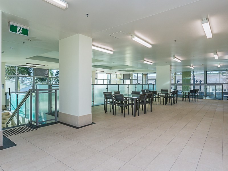 702/185 REDCLIFFE PDE, Redcliffe QLD 4020