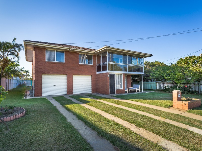 17 OYSTER POINT ESPLANADE, Newport QLD 4020