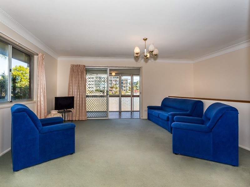 17 OYSTER POINT ESPLANADE, Newport QLD 4020