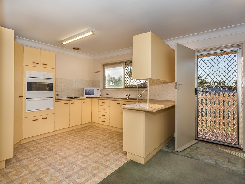 17 OYSTER POINT ESPLANADE, Newport QLD 4020