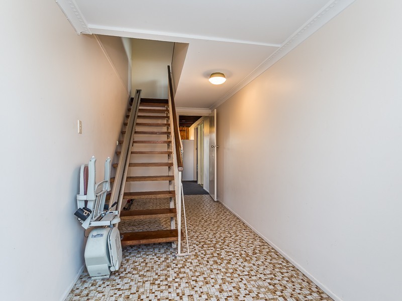 17 OYSTER POINT ESPLANADE, Newport QLD 4020