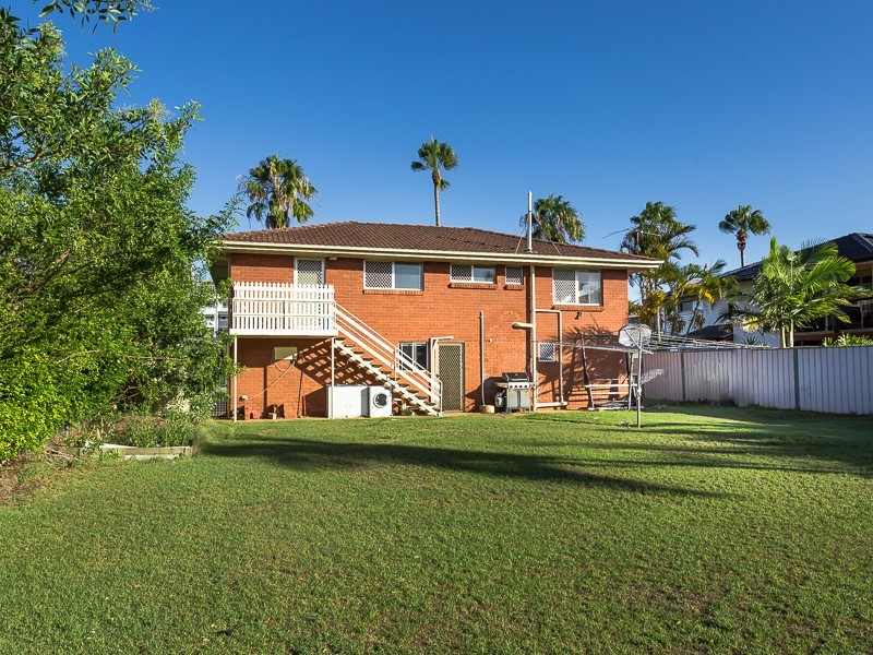 17 OYSTER POINT ESPLANADE, Newport QLD 4020