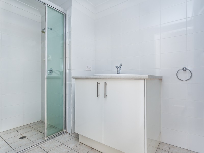 15/8 BUNTON STREET, Scarborough QLD 4020