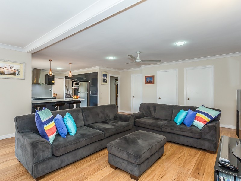 24 LUCINDA STREET, Clontarf QLD 4019