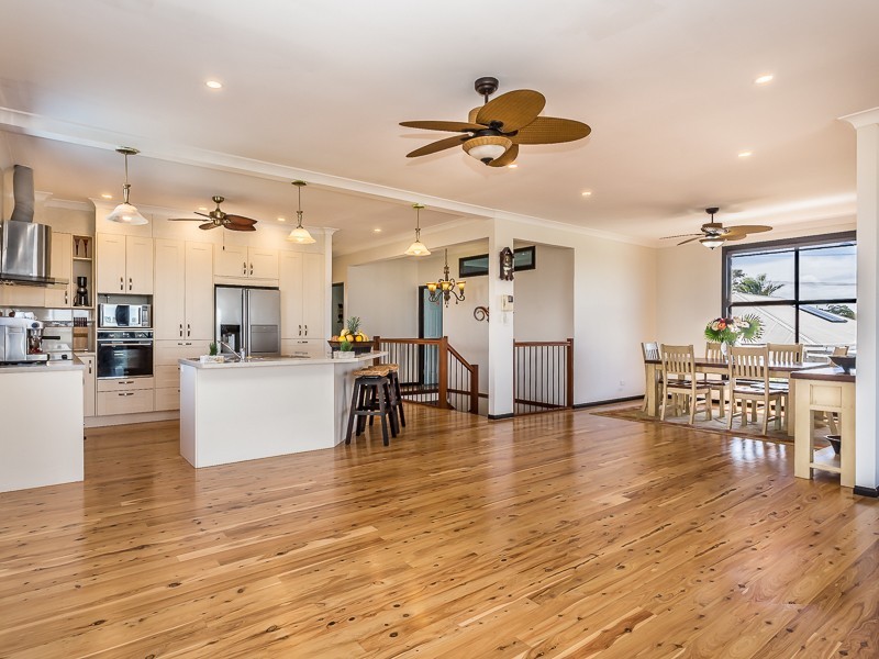 3 BAYVIEW TCE, Clontarf QLD 4019