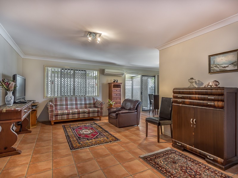 25 WILLIAMS ST, Redcliffe QLD 4020