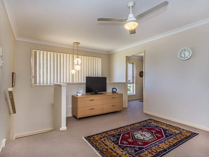 25 WILLIAMS ST, Redcliffe QLD 4020