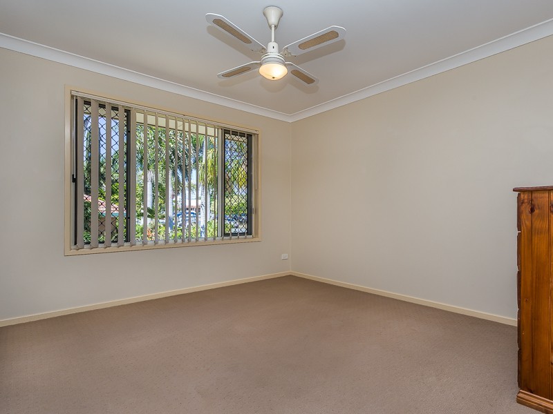 25 WILLIAMS ST, Redcliffe QLD 4020