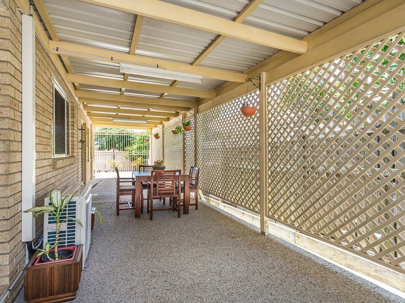 25 WILLIAMS ST, Redcliffe QLD 4020