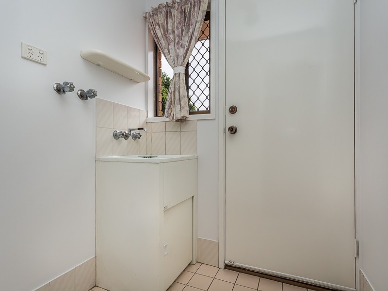 33a/2 WATTLE RD, Rothwell QLD 4022