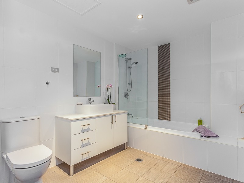 16/83 MARINE PDE, Redcliffe QLD 4020