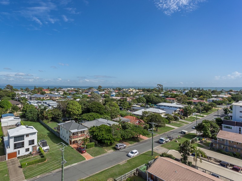 18/8  BUNTON STREET, Scarborough QLD 4020