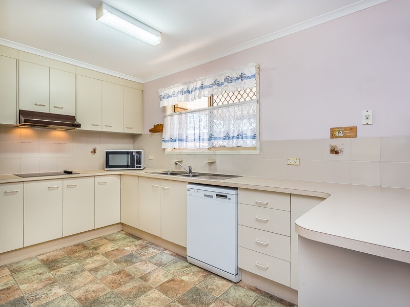 21/2 WATTLE ROAD, Rothwell QLD 4022