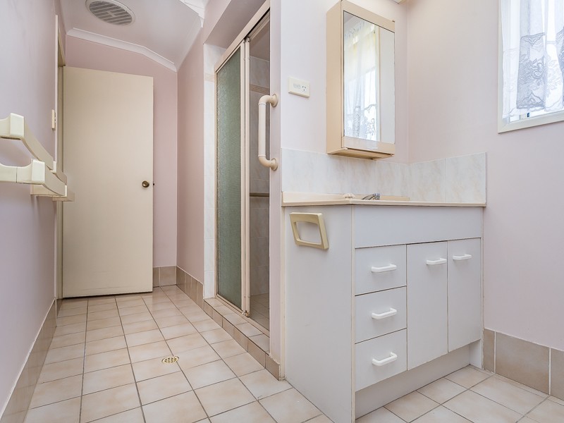 21/2 WATTLE ROAD, Rothwell QLD 4022