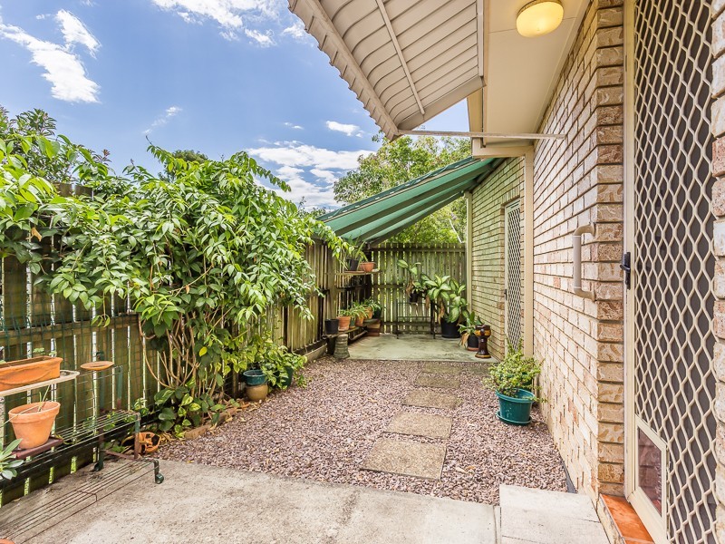 21/2 WATTLE ROAD, Rothwell QLD 4022