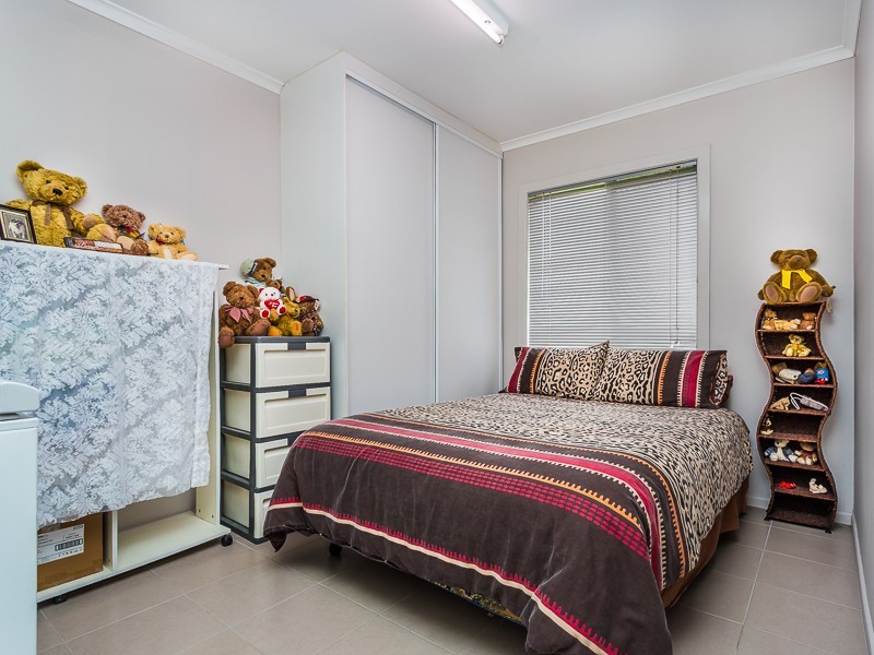 1 & 2/224  MACDONNELL RD, Clontarf QLD 4019