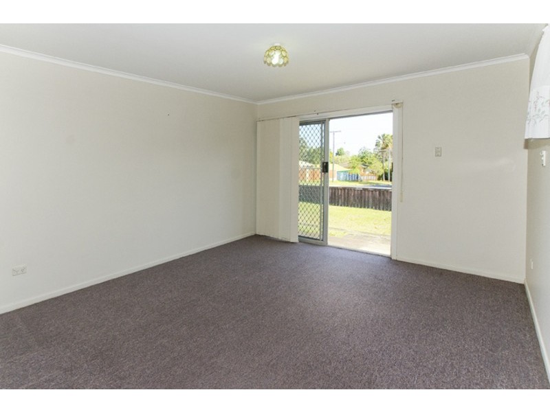 1 & 2/224  MACDONNELL RD, Clontarf QLD 4019