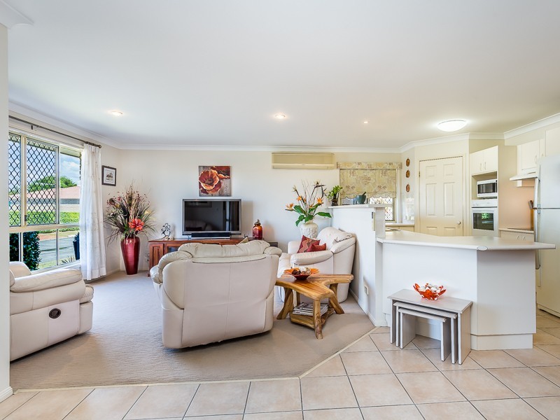 92/2 WATTLE ROAD, Rothwell QLD 4022